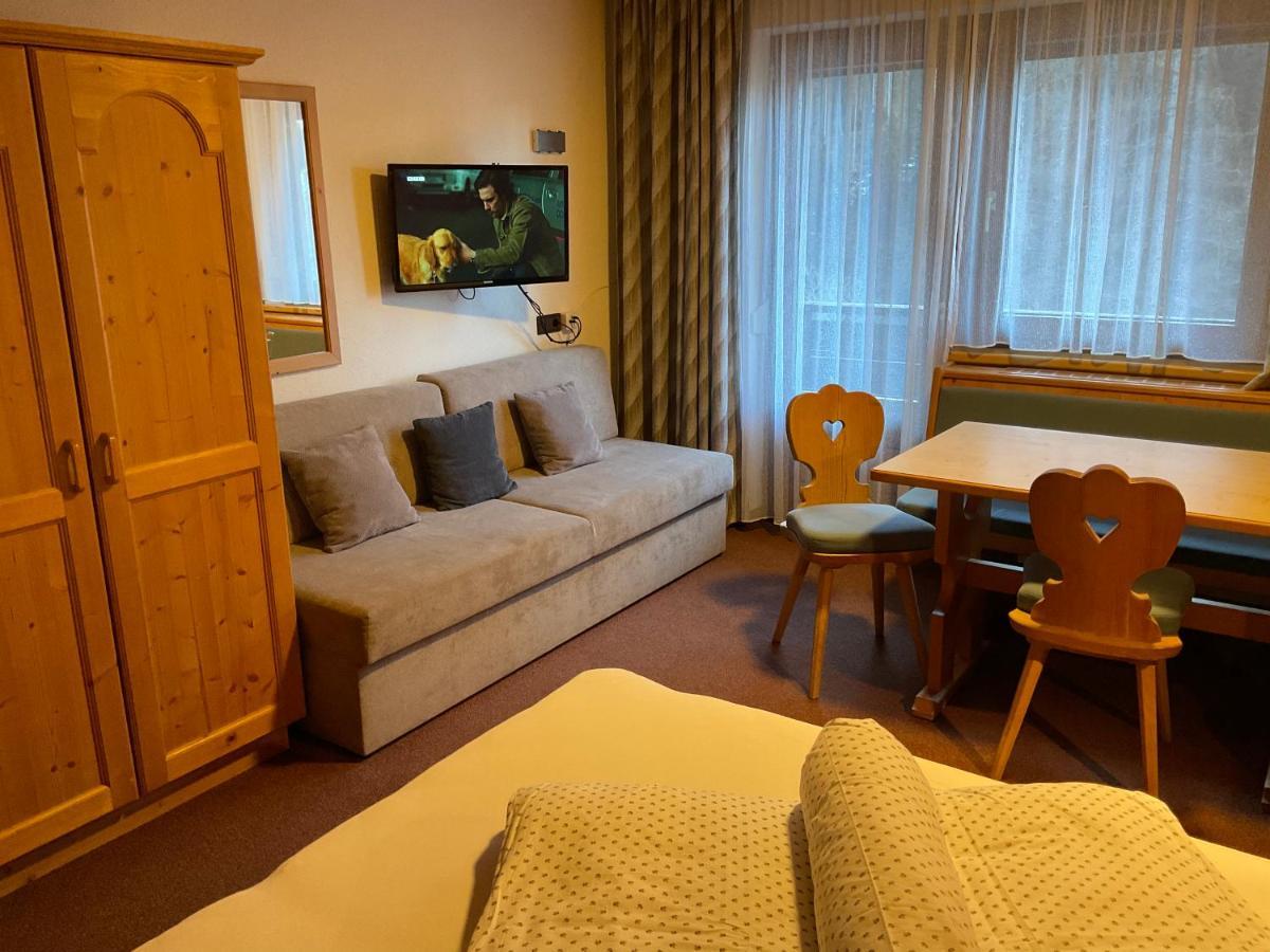 Garni Petter Hotell Kappl  Eksteriør bilde